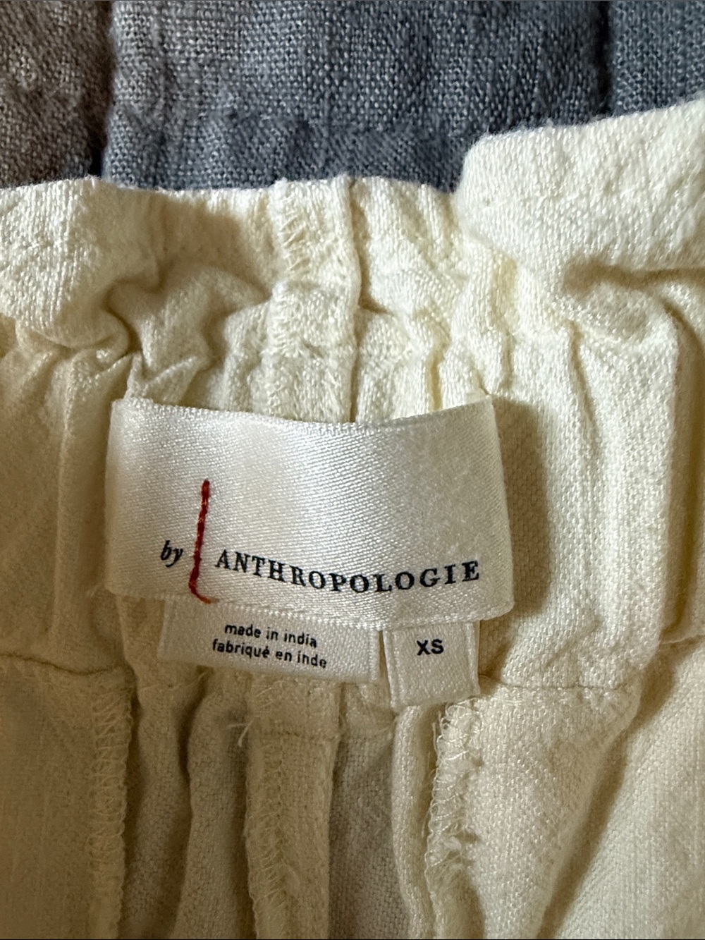 EUC Anthropologie Cream Paperbag Waist Printed Tie Women's Shorts - Picture 5 of 6